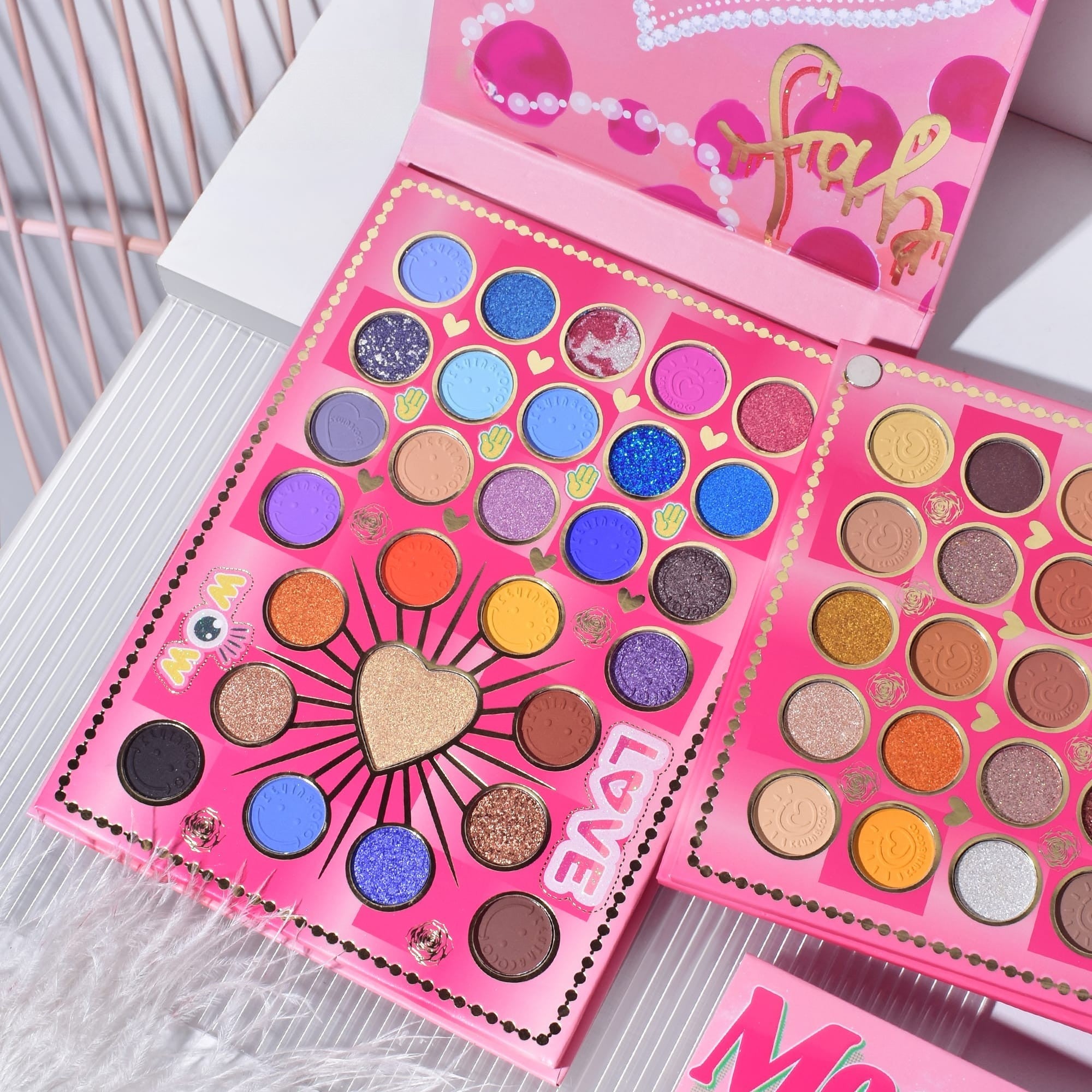 Trusa de Machiaj, KEVIN & COCO, Mean Girl Rose, Fard de Pleoape, Iluminator, Blush Cremos, 97 culori, 21 x 15.7 x 2.4 cm-1