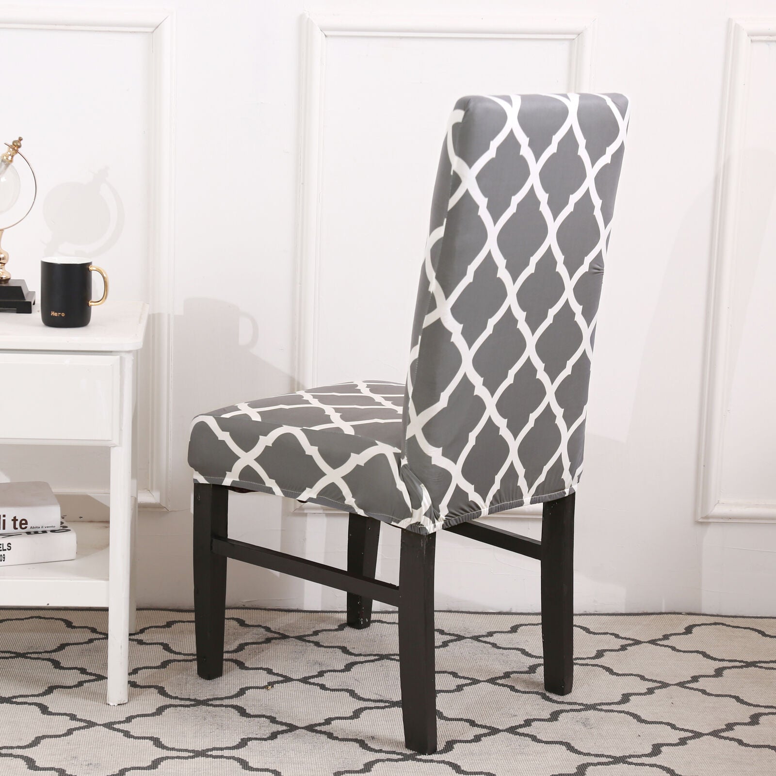 Husa universala pentru scaune clasice, model ROMB, culoare GRI + ALB-0