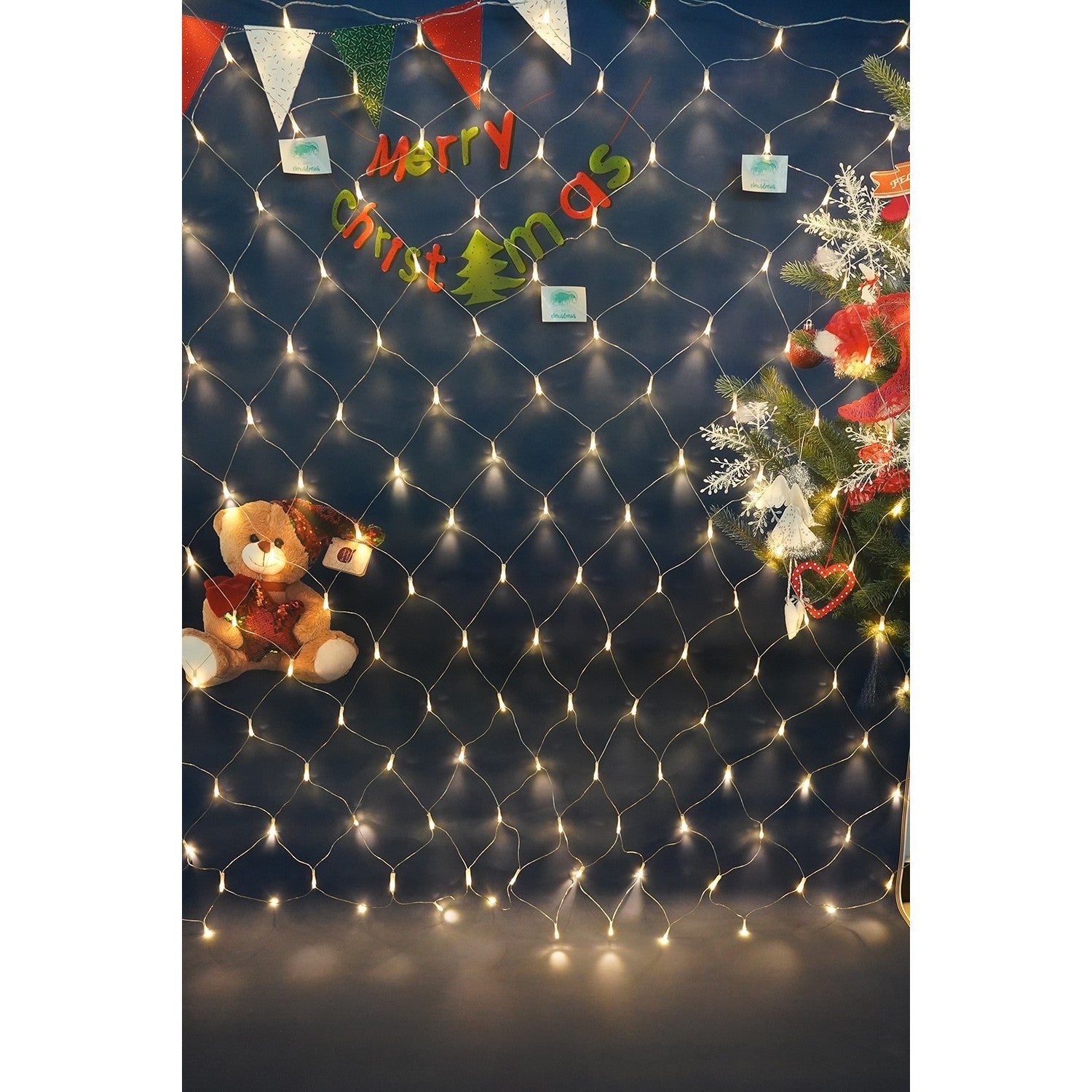 Sectiune Instalatie de Craciun Flippy, Tip Plasa, 320 LED-uri, 3 m x 3 m, 8 jocuri de lumini, Interconectabila, Fir transparent, Alb cald-1