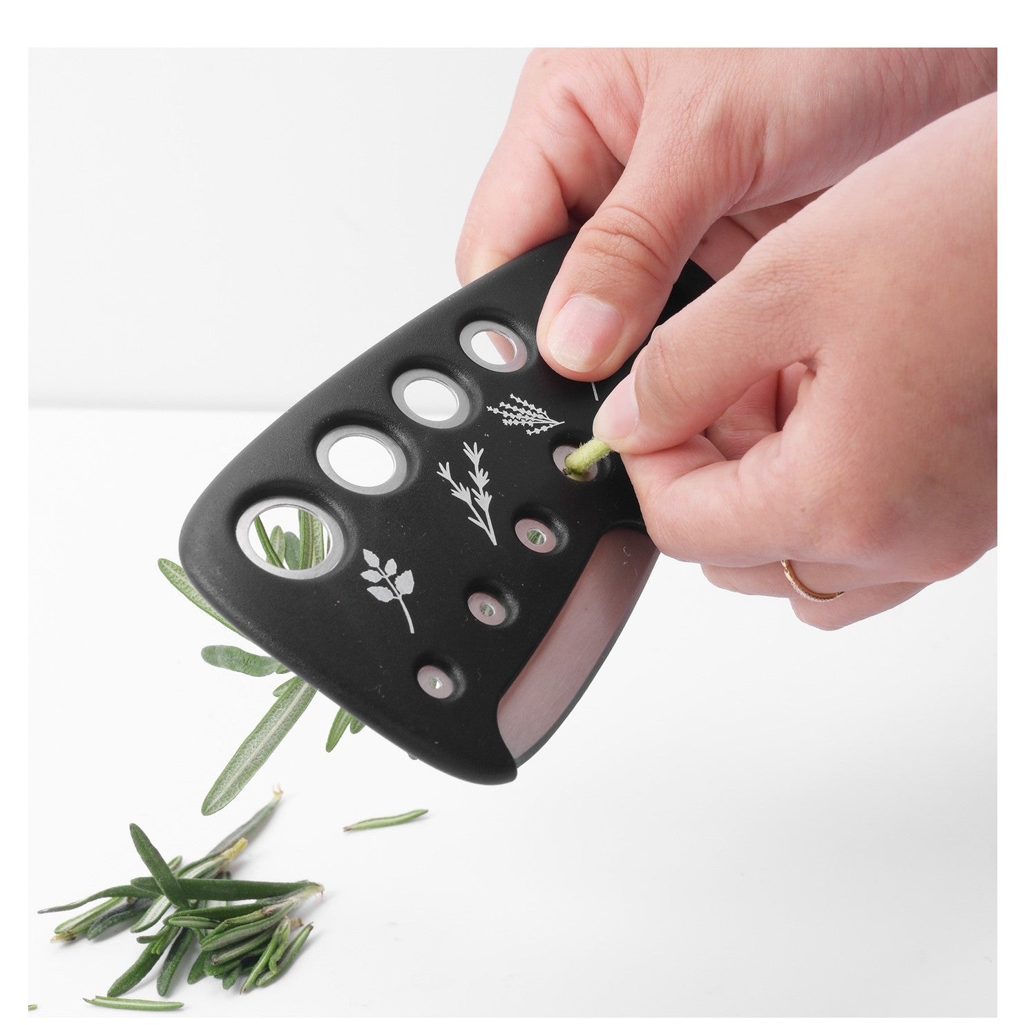 Set 6 in 1 mini ustensile bucatarie Flippy, taietor pizza, cutit, curatator, razatoare, desfacator, presa usturoi, manere din ABS, lame ascutite din otel inoxidabil, 7.1 x 12.9 x 4.8 cm,  negru-6
