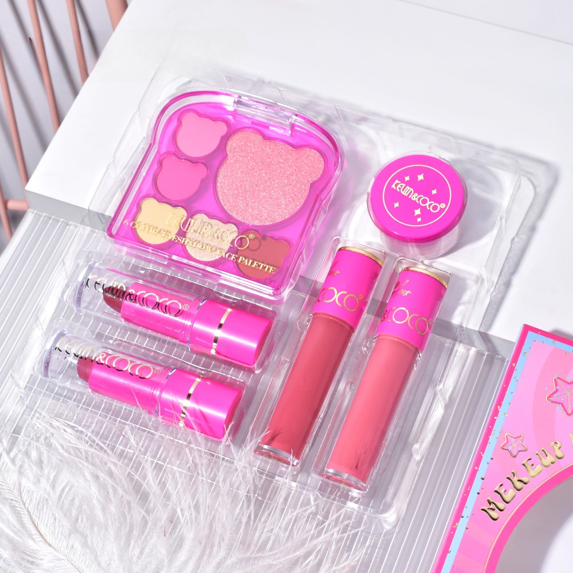 Set 6 Produse de Machiaj, KEVIN & COCO, Pink Bear, 16.2 x 16 x 2.5 cm-1