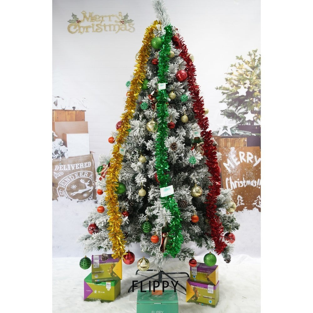 Set brad artificial de Craciun si elemente decorative, nins, decorat cu conuri pin, pentru interior/exterior, inaltime 210 cm, diametru 131 cm, 630 ramuri, Flippy, alb/verde, suport metalic inclus-1