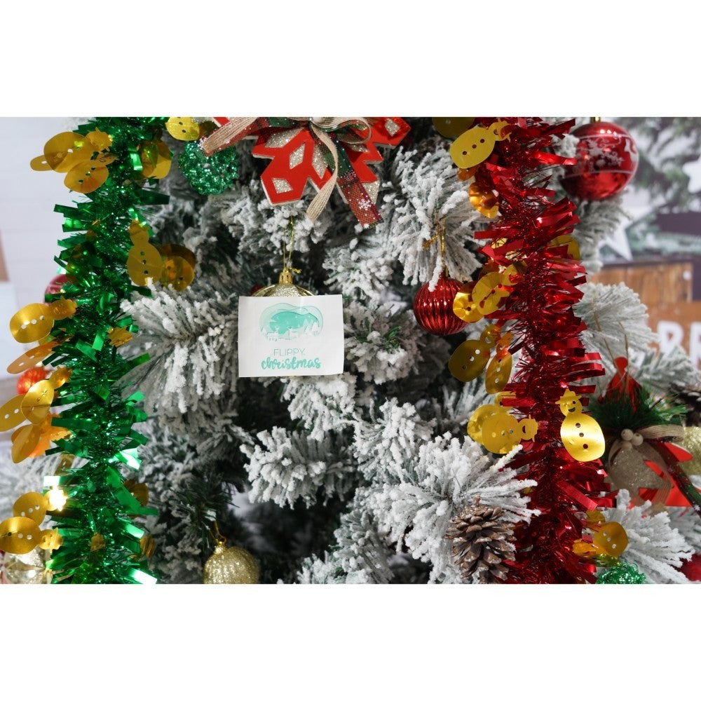 Set brad artificial de Craciun si elemente decorative, nins, decorat cu conuri pin, pentru interior/exterior, inaltime 210 cm, diametru 131 cm, 630 ramuri, Flippy, alb/verde, suport metalic inclus-4