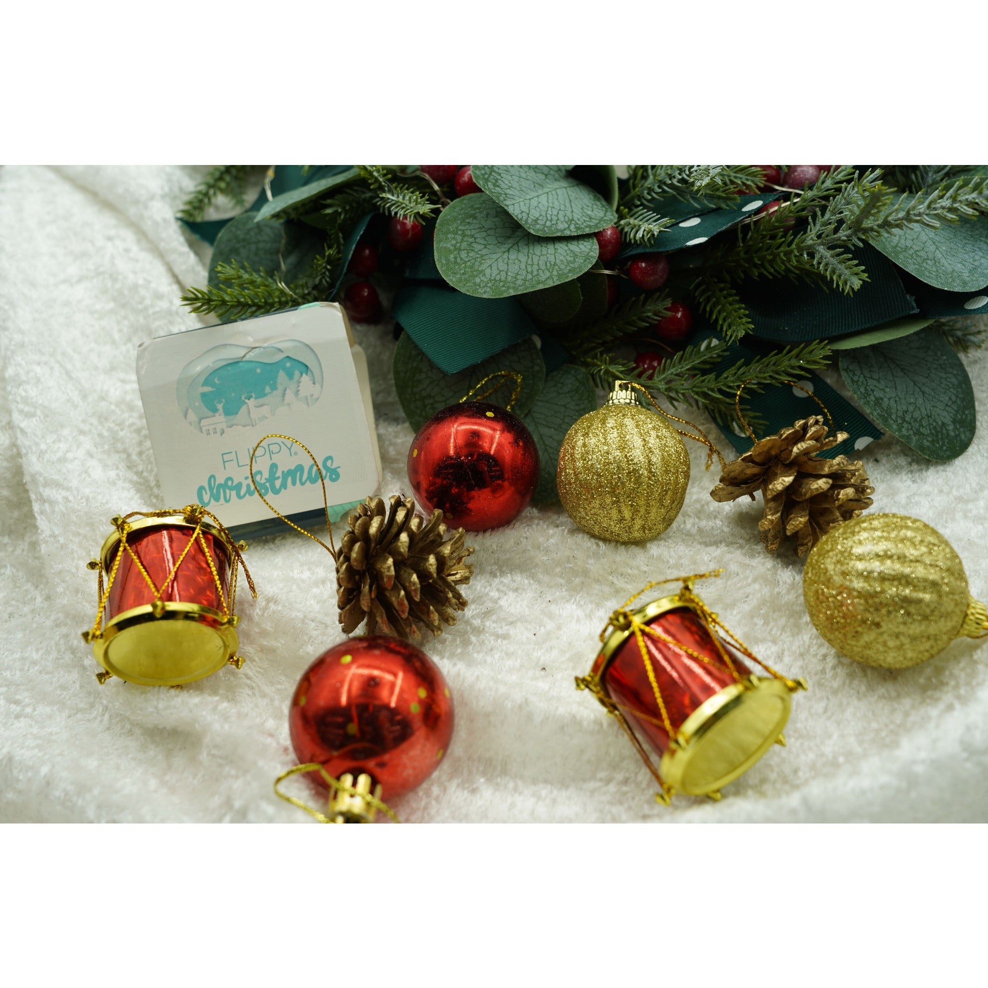Set de 20 ornamente de brad, Flippy, de tip Glob, Multicolor, din polistiren, cu finisaj sclipitor , cutie  4  cm adancime x 20  cm lungime x 16  cm inaltime-1