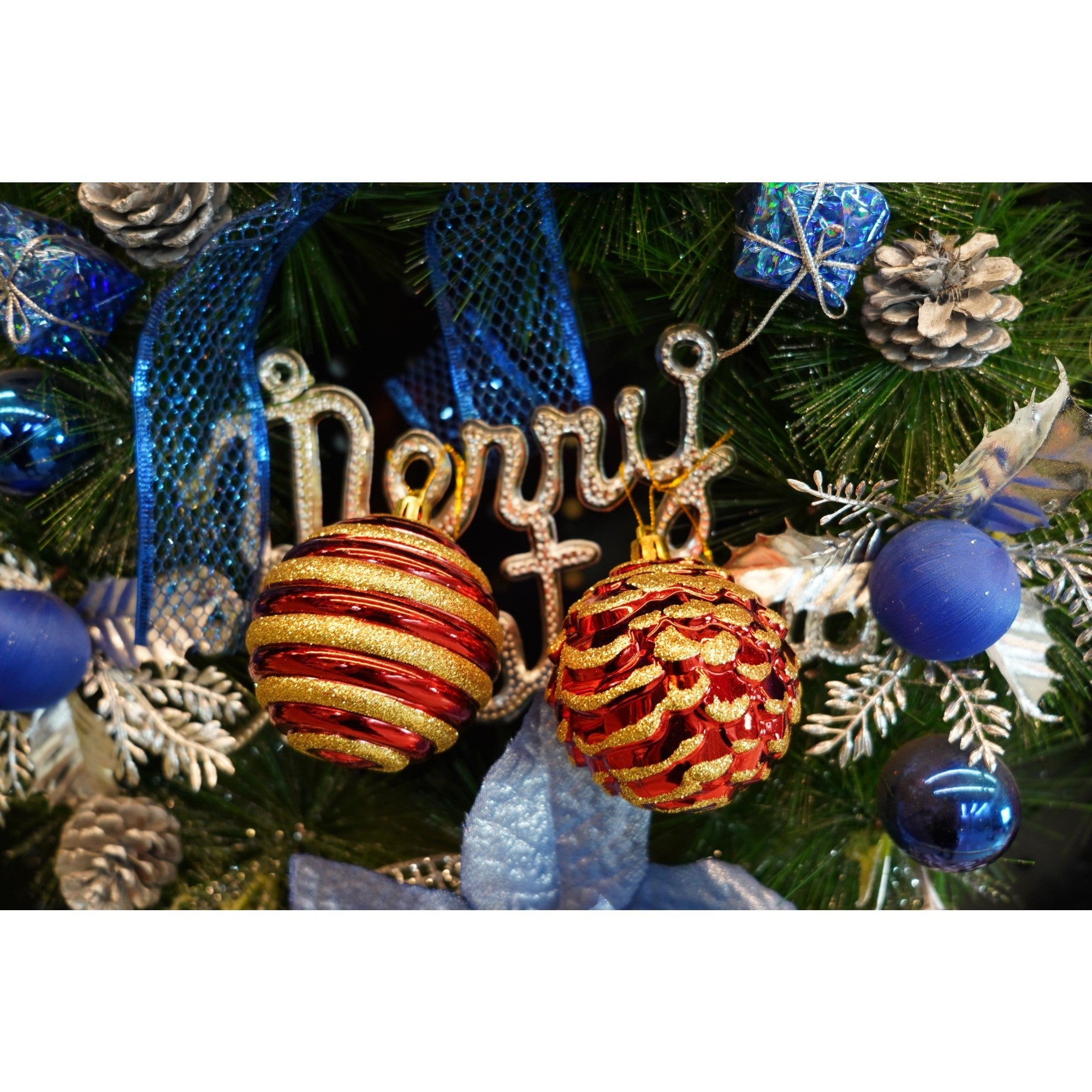 Set de 24 ornamente de brad, Flippy, de tip Glob, Alb/ Rosu, cu ø de 7 cm, din plastic, cu finisaj sclipitor , cutie  16  cm lungime x 36  cm inaltime x 16  cm adancime, Resigilat-6