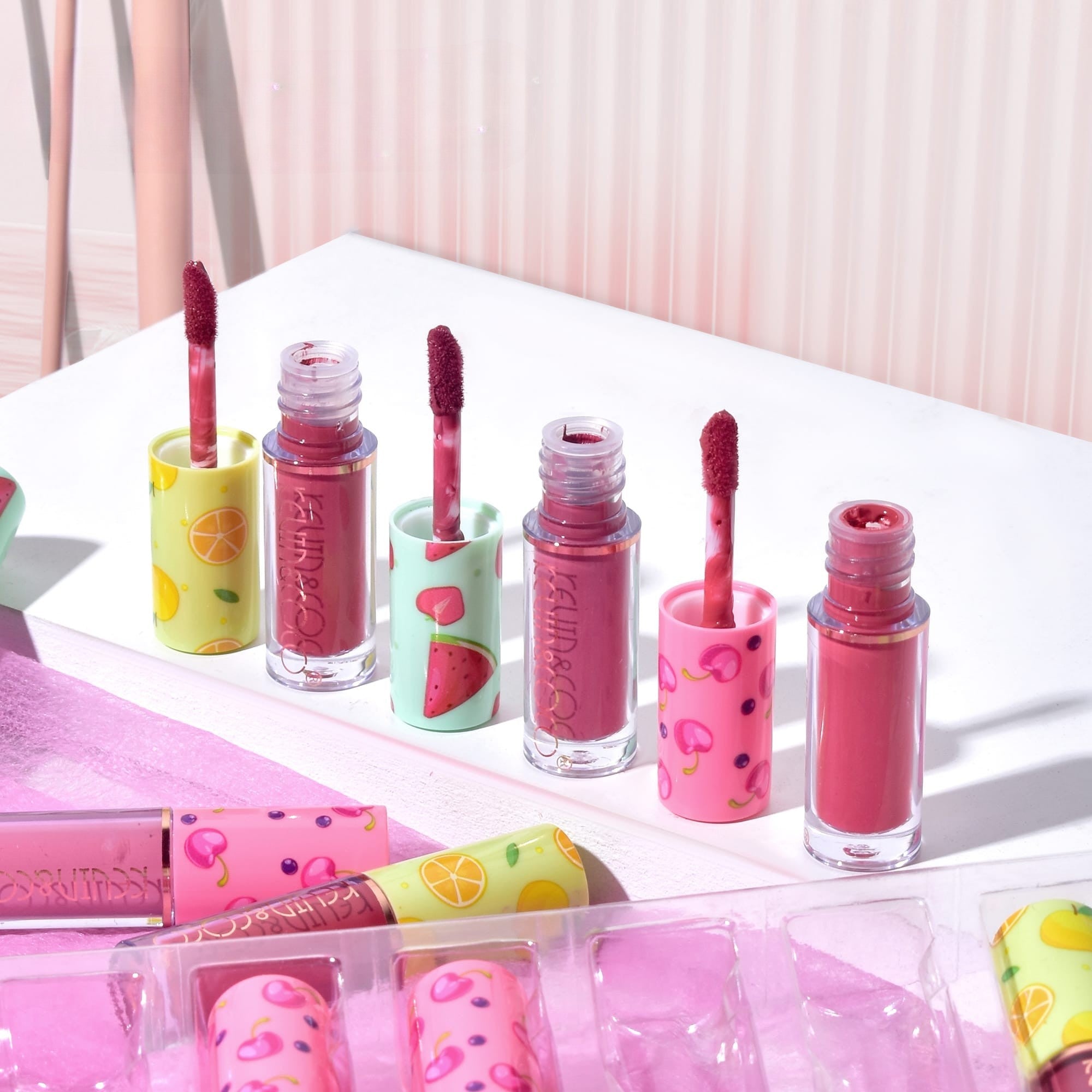 Set de Buze, KEVIN & COCO, 36 Lip Gloss-uri, Model Capac cu Fructe, 32.3 x 24.3 x 2.4 cm, Multicolor-5