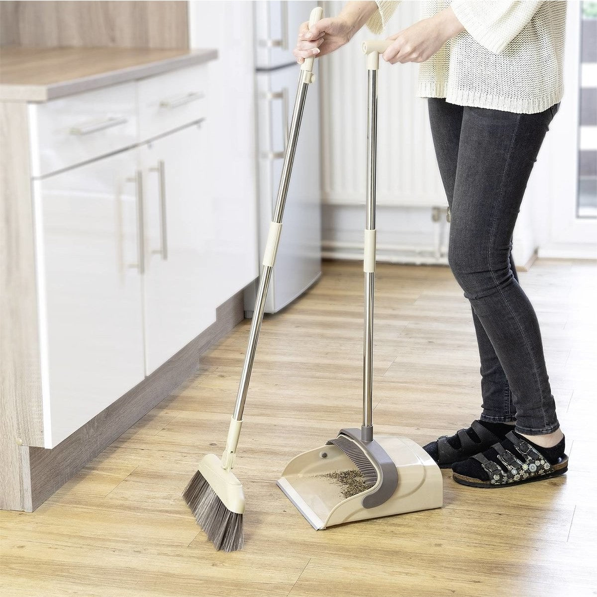 Set matura si faras cu coada, Flippy, Pentru uz casnic, Plastic/Otel, Maro/Bej, Depozitare verticala, 26x25.5x83 cm-6