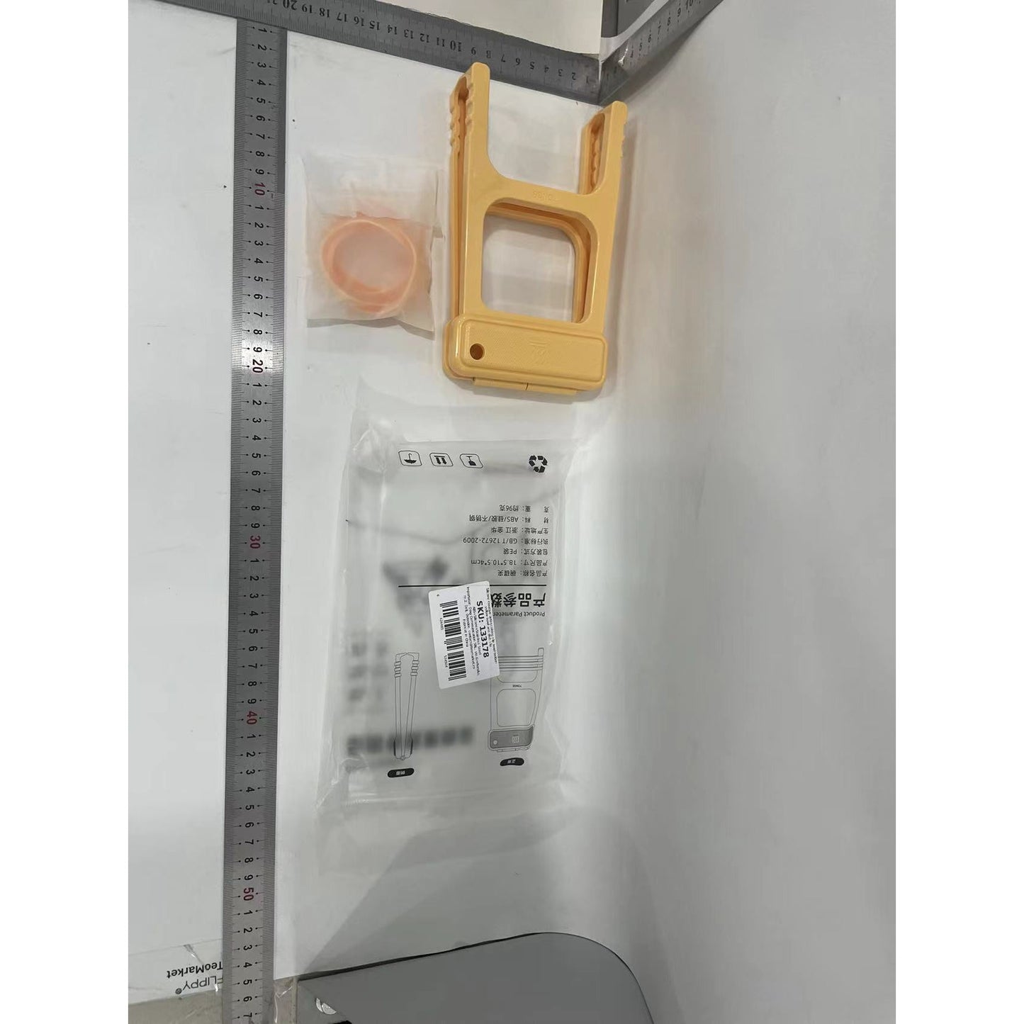 Clema pentru Boluri, Flippy, Anti-Alunecare, din ABS si Silicon, Extindere, pentru Oale, Tigai, de Uz Casnic, Rezistent la Temperaturi Inalte, Galben-1