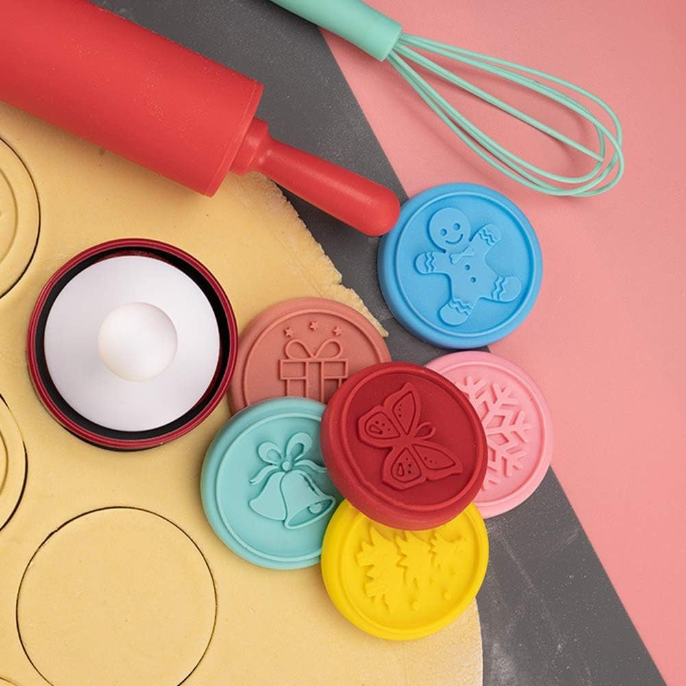 Set 6 stampile pentru prajituri Flippy, tematica de Craciun, din silicon alimentar non-toxic, taietor aluat inclus, 6 cm,  maner din plastic, compact, usor de depozitat,-6