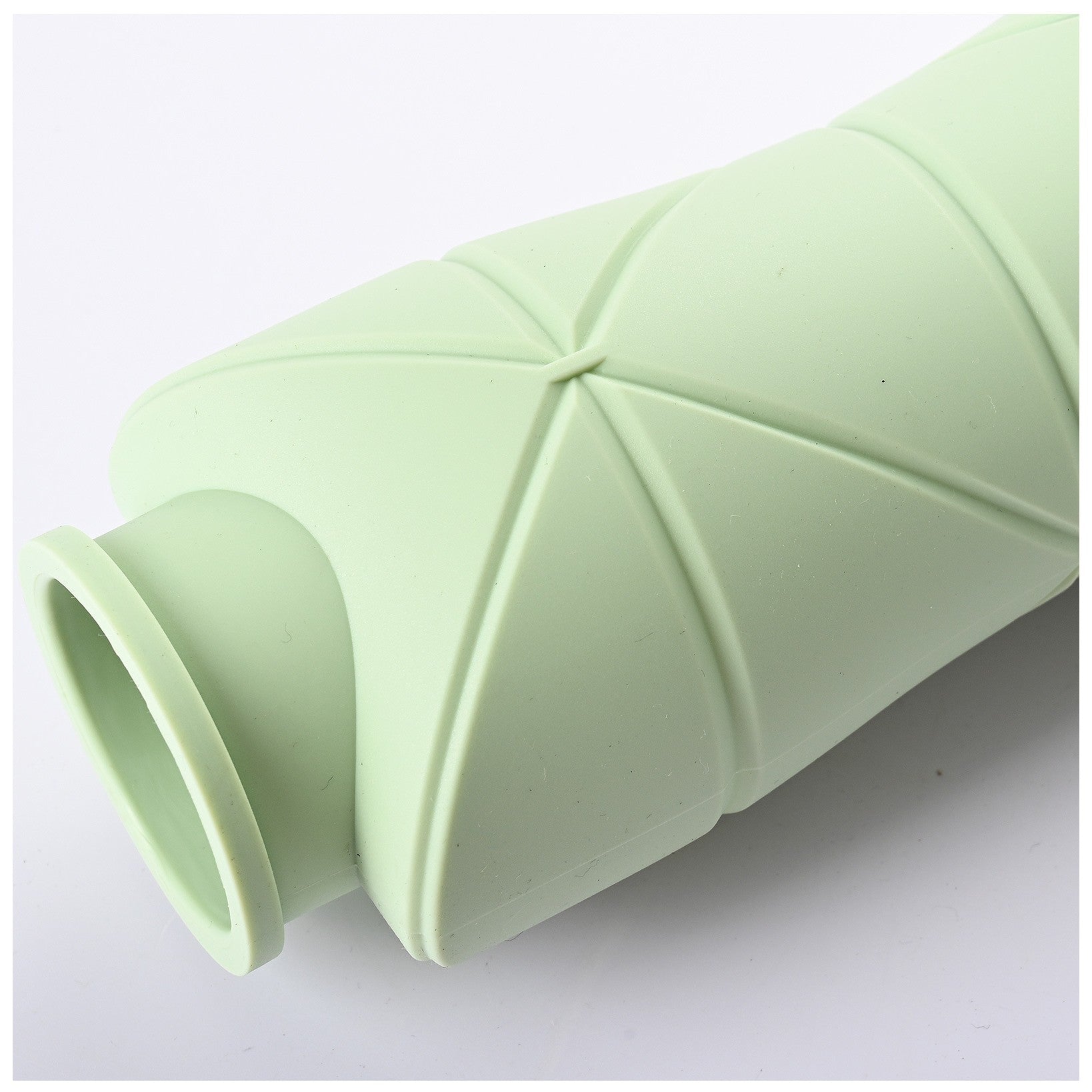 Sticla de apa pliabila Flippy, din silicon,reutilizabila, rezistenta la temepreturi ridiate, usor de depozitat si carat, 22 x 7.8 cm, 600 ml, verde-4