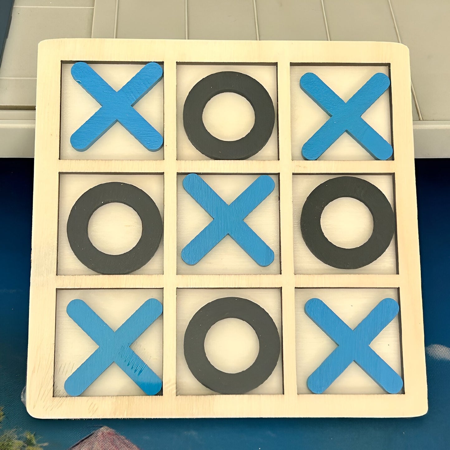Jucarie Montessori Tic Tac Toe, Flippy, Educativa, Interactiva, din lemn, X si O, 9 Piese, 14.3x14.3 cm, Albastru Negru-3