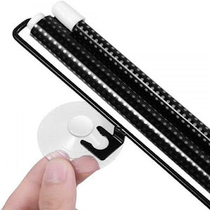 Parasolar auto cu ventuze, retractabil, negru, 68 cm x 125 cm, pentru parbriz sau geamuri laterale