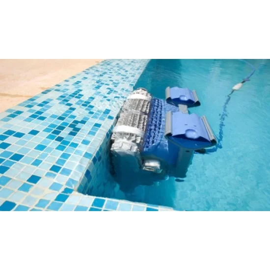 Robot curatare piscina Dolphin Maytronics M400