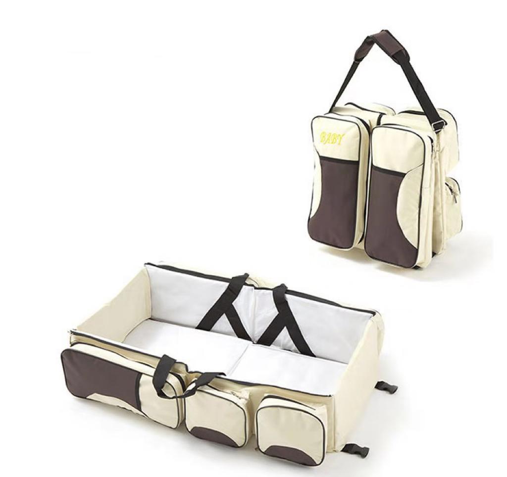 Kit de calatorie pentru bebelusi -Geanta cu accesorii 3 in 1 pentru schimbat scutece pentru 0 luni +